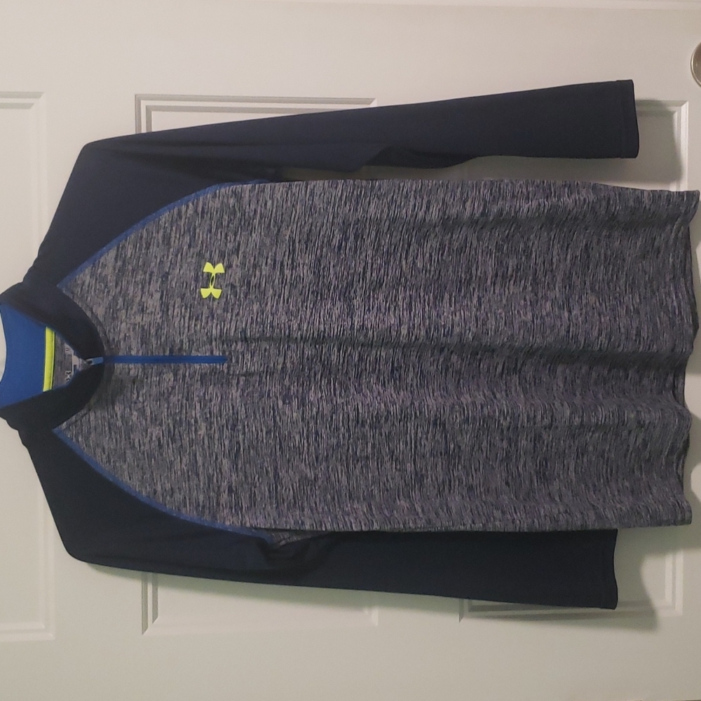 Mens Under Armour Small quarter zip Navy with Yellow Long Sleeve Shirt